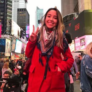 Meet your Posher, María